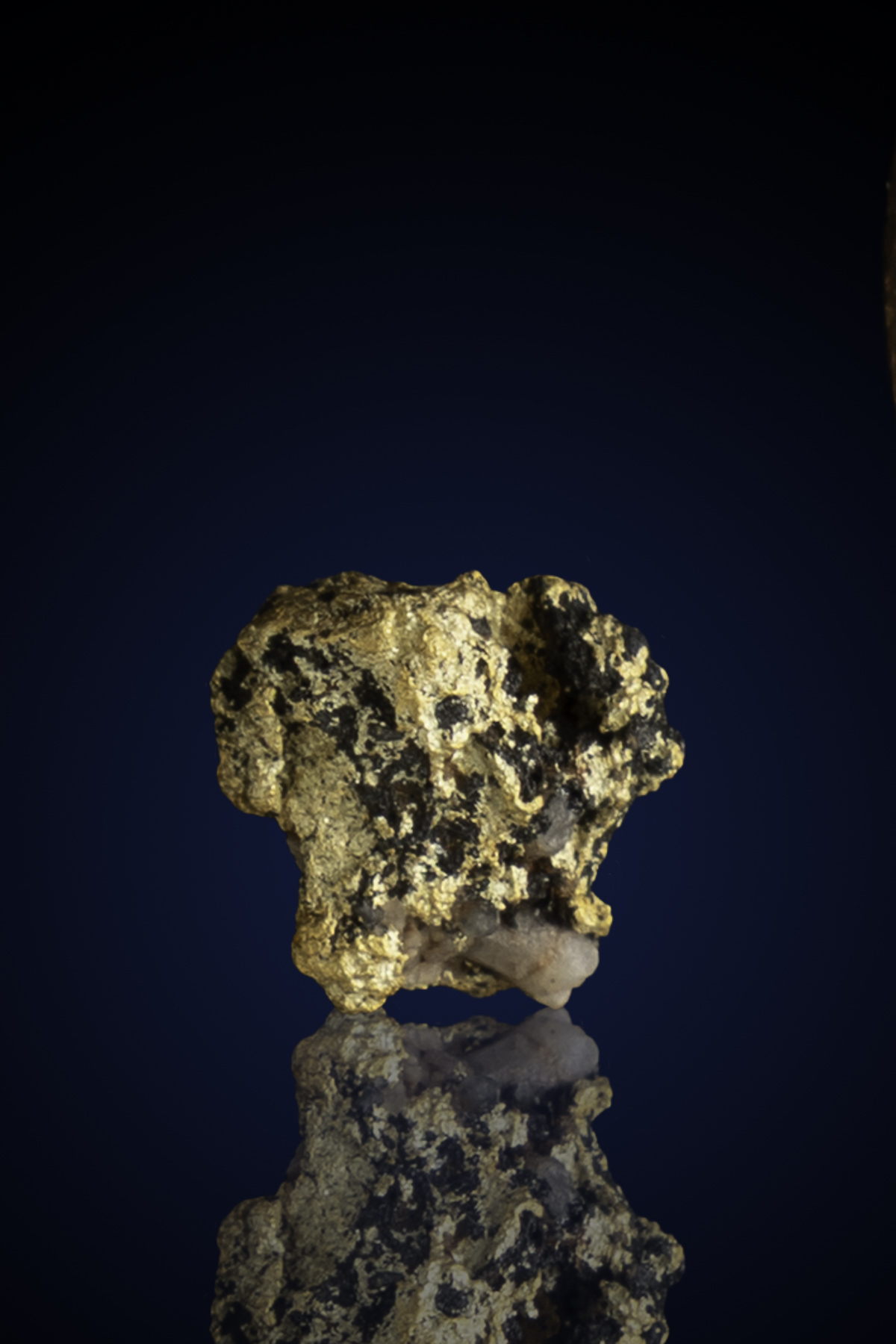 Arizona Natural Gold Nugget 10-7-25-281.jpg