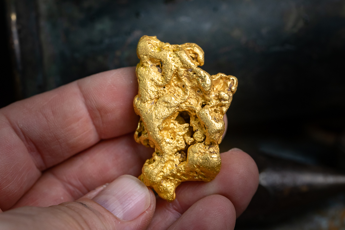 Huge Gold nugget 12-3-25-30.jpg
