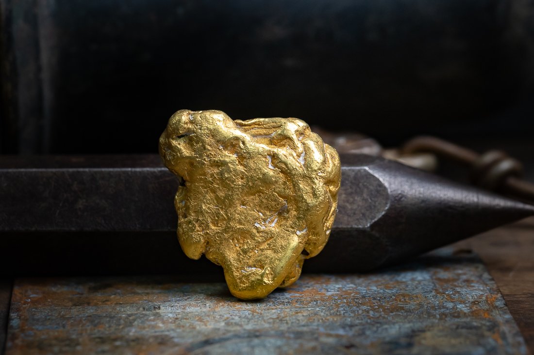 Huge Gold nugget 12-3-25-41.jpg