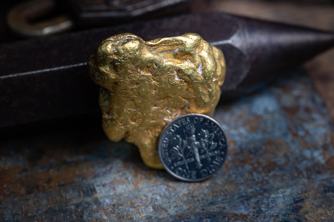 Huge Gold nugget 12-3-25-42.jpg