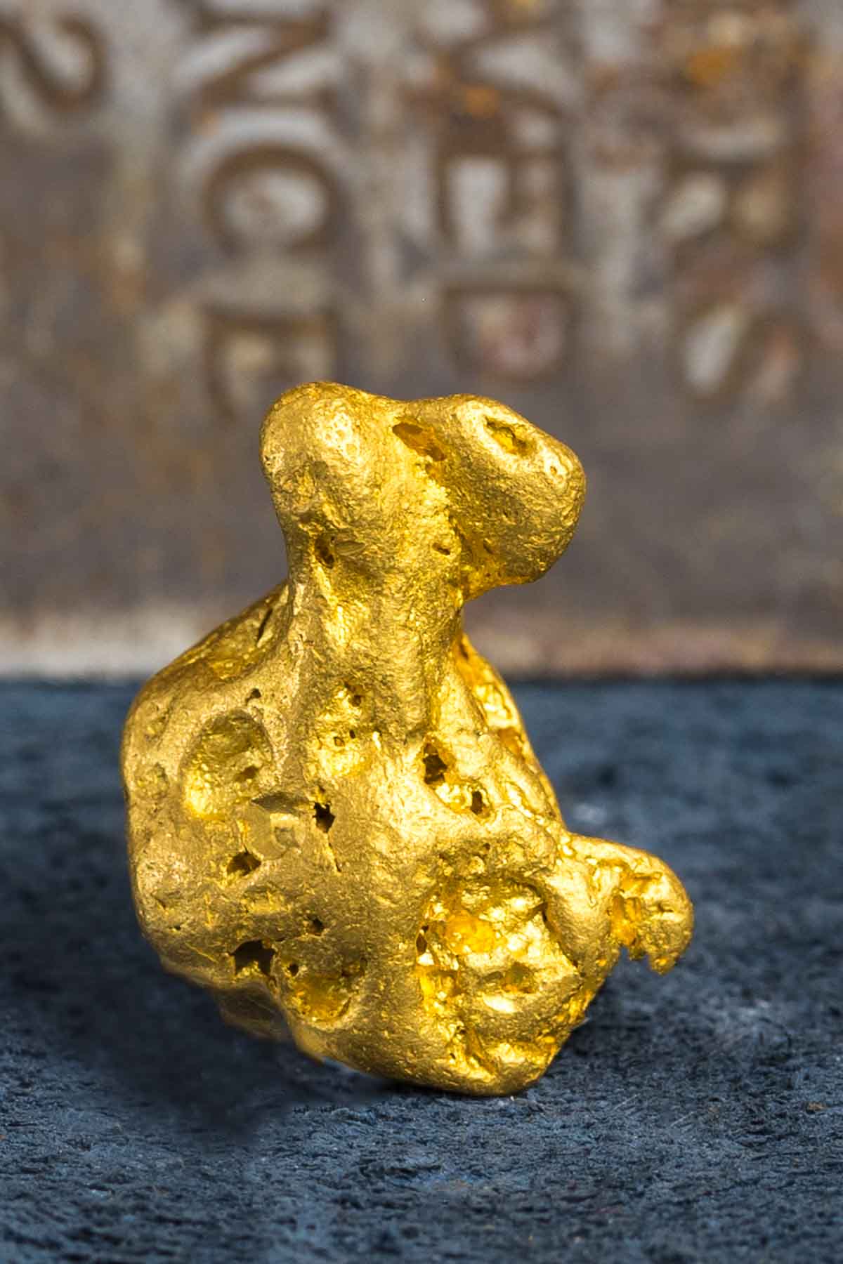 Unusual Shape - Beautiful Natural Australian Gold Nugget